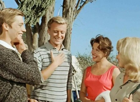 Киноклуб PCM! Фильм «Три плюс два»